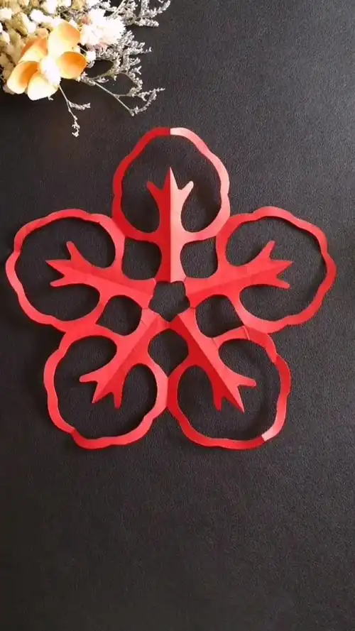 剪纸#简单易学的四角窗花.