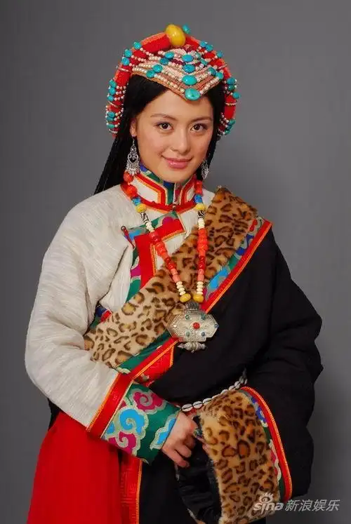 《香格里拉》热拍 王力可定妆照曝光(组图)