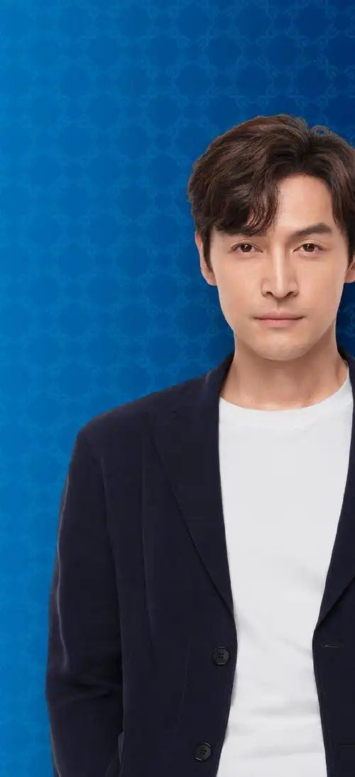 前方掉落@胡歌壁纸,胡椒们速来领取戳下图get高清原图,国庆每日一"歌"