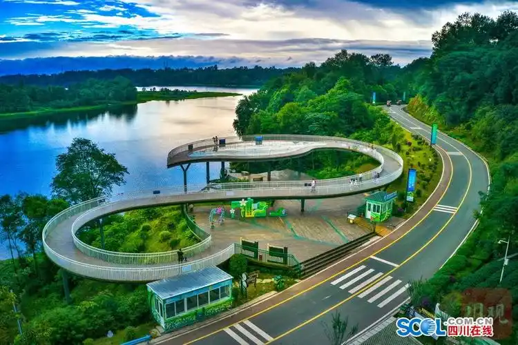 雅安市名山区被评为四好农村路全国示范县