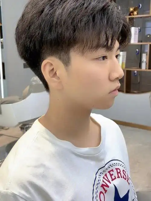 37纹理烫男士发型小哥哥发型