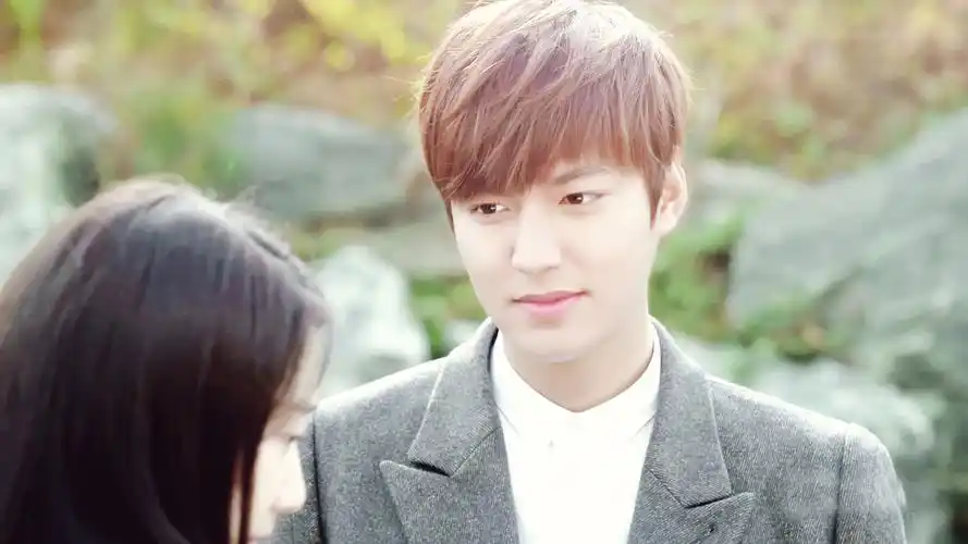 求一张继承者们壁纸