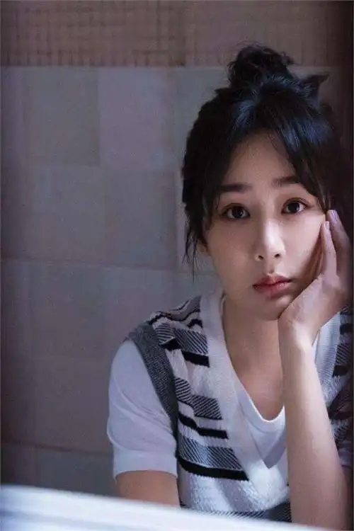 7 年时间 5 部改编,刘亦菲杨紫同争亦舒女郎,谁更出色?