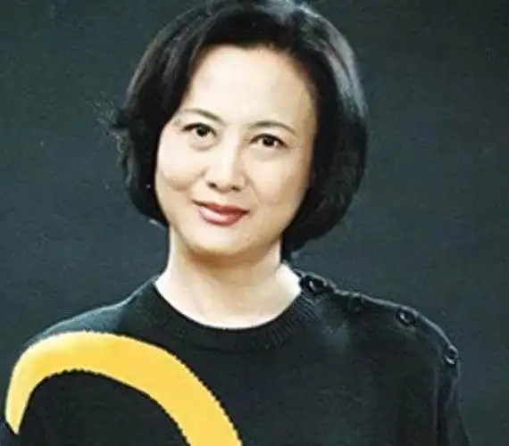 回顾演员柏寒去世10年后海清兑现承诺儿子的坚持让人泪目