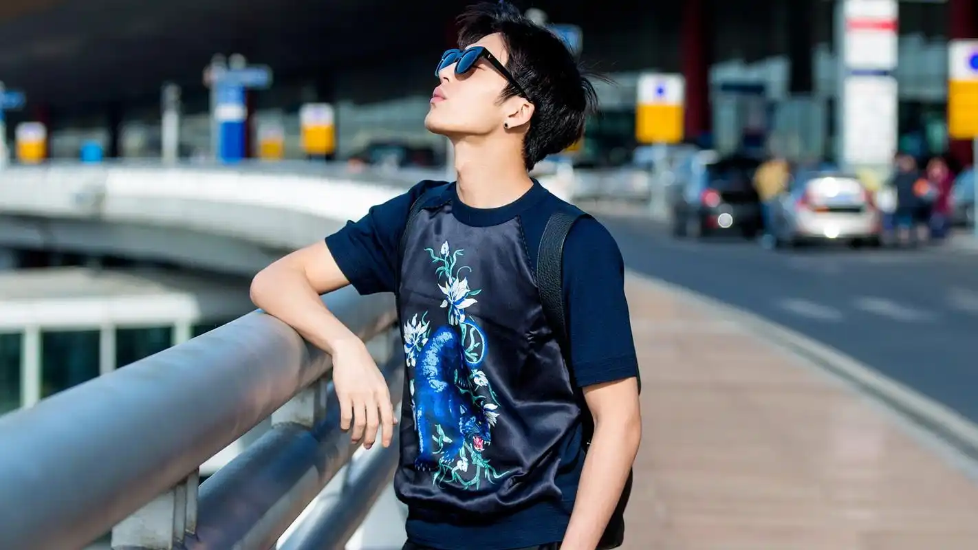 井柏然高清写真电脑桌面壁纸