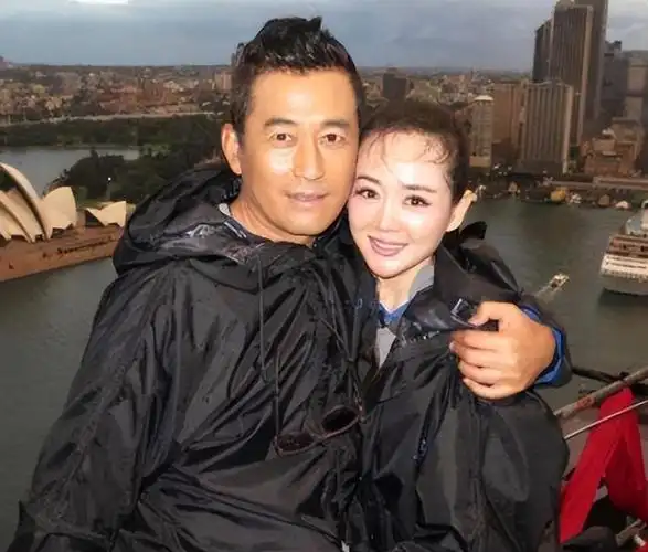 同是王志飞的骨肉李健和张定涵的孩子却过上了完全相反的生活