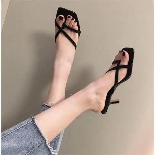 包邮2022年春夏季新款女鞋时尚高跟拖鞋女外穿夹趾细跟罗马细带凉