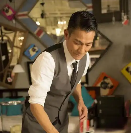 那些年刘德华剪过的发型总有一款帅到你一般人还真驾驭不了