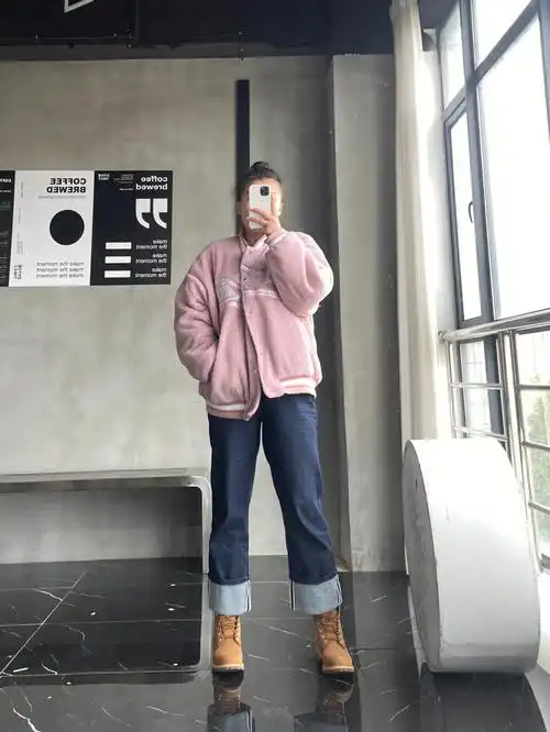 微胖女生的纯生活小年穿搭175cm160斤