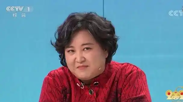 贾玲新片剧照曝光瘦到不敢认,还能赶上春晚吗|相声|演员|小品|冯巩