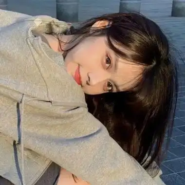 网红女生头像ins高级质感 吸引粉丝的头像女生