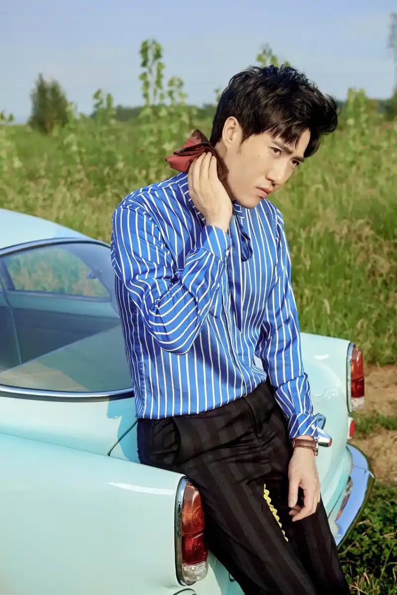 常远曝光绅士写真 《青春旅社》展露厨艺引期待