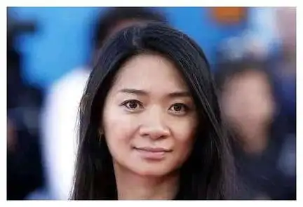 曝光23年隐秘,宋丹丹女儿超越巴图,崭露头角成为"华人骄傲"