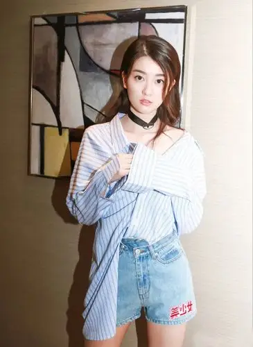 杨幂明星同款牛仔裤短裤女不规则刺绣美少女2017夏季韩版百搭热裤