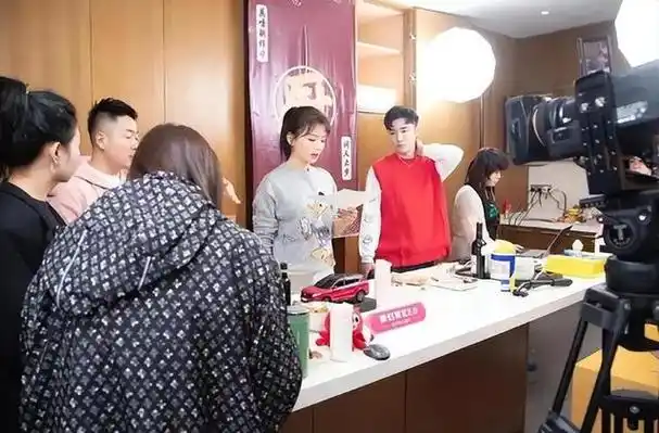 凭借贤妻人设爆火的刘涛,接连爆出丑闻,终被人设"反噬"?