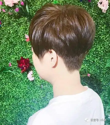 春天流行"蘑菇头"