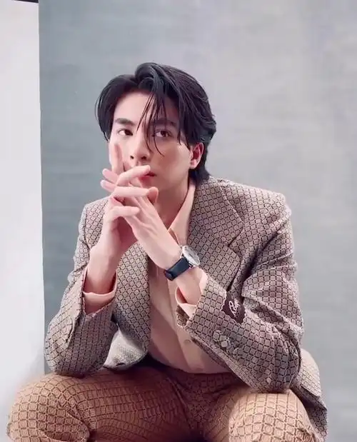 【mewgulf】210809弟弟相关,时尚芭莎拍摄花絮