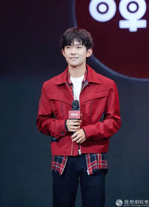 你的小北易烊千玺五官硬朗man味十足深情告白粉丝超走心