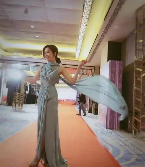 原创tvb黄智雯剧中独舞展优美气质生活中热爱跳舞充满阳光与活力