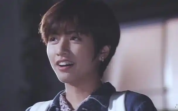 48岁冻龄女神惊艳众人,年轻时颜值能吊打一众小生,迷倒万千少女