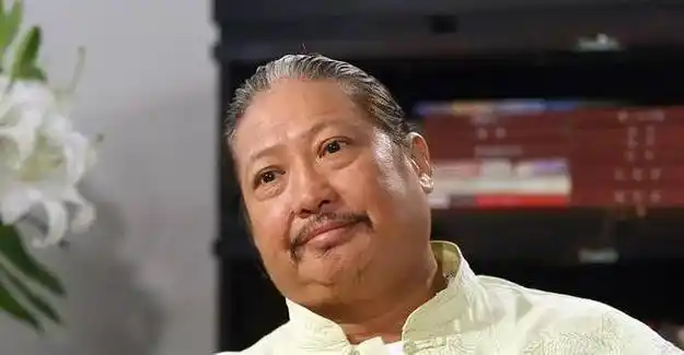 不满成龙被批变老,大师兄洪金宝霸气回怼:有谁不会老?