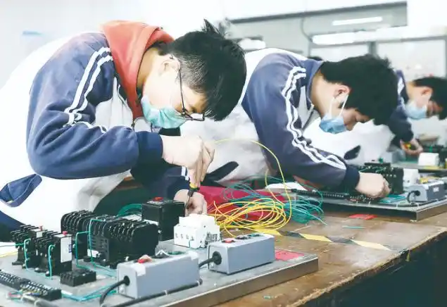 淮安日报2021年普通高校对口单招机电类专业技能考试在江苏电子信息