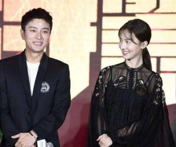 原创贾乃亮新恋情曝光,新女友仿若天使