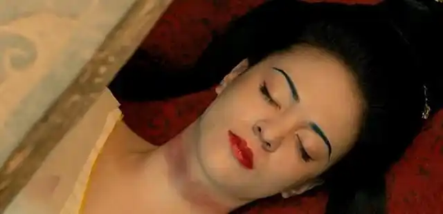 杨玉环死因终于被揭开,并非缢死马嵬坡,死得很惨后被李隆基安葬