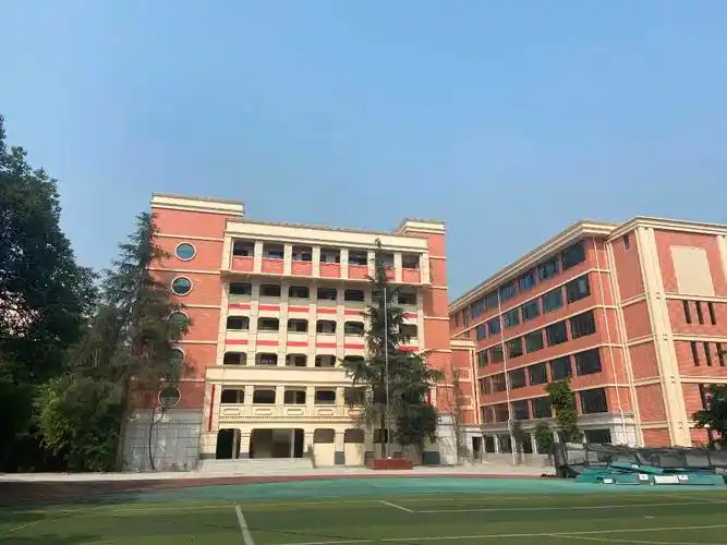 列五中学初中新校区全面改扩建提档加速预计2023年投入使用