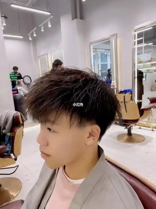 男生摩根碎盖烫烟花烫2022最新烫发推荐