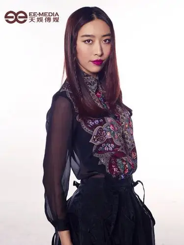 王艺洁新年蜕变活力四射绽放舞台