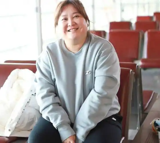 41岁贾玲新片暴瘦100斤!