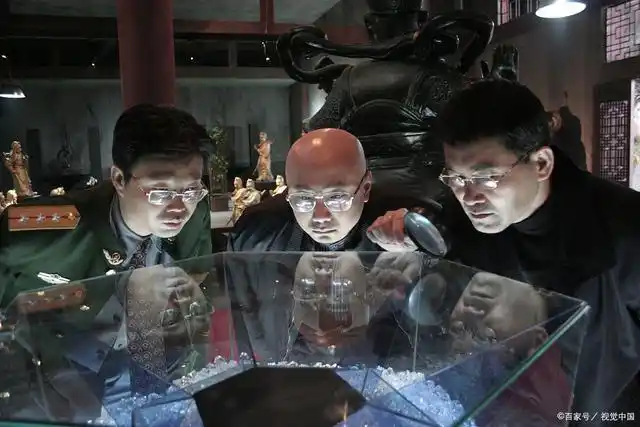 图|《疯狂的石头》中人人觊觎翡翠