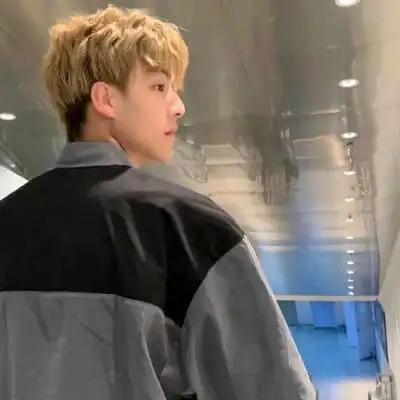 真人男生超酷帅气头像图片