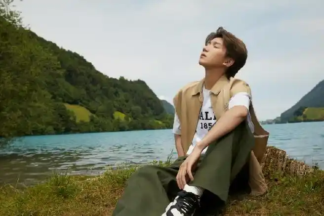 23岁的小源,未来可期,生日快乐98#王源立冬生日照##王源#王源超话