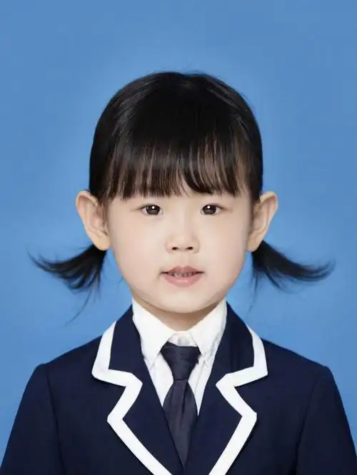 入园照宝贝的第一张证件照