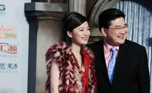 主持人,演员,写作者,国脸主持曹可凡,在不同领域中切换着身份_综艺咖