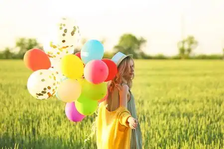 快乐阳光气球图片