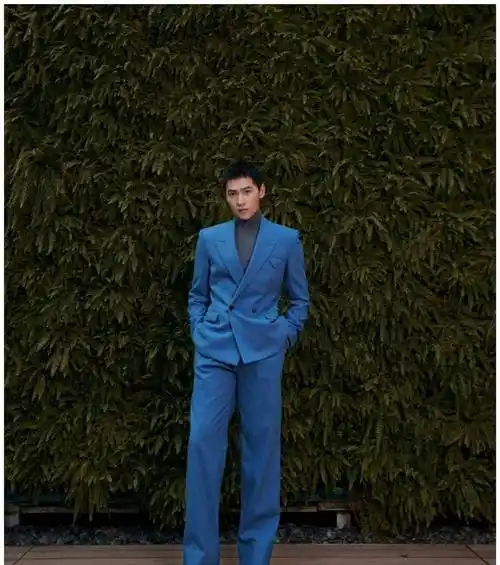 男明星照片(穿西装好看的男星只服这16位) - 赤虎壹号