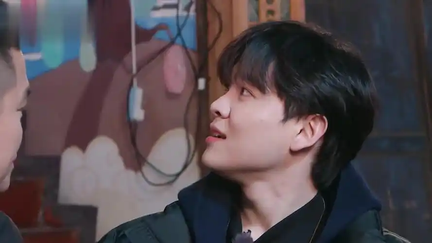 尤长靖苗寨享长桌宴再次体验传说中的高山流水