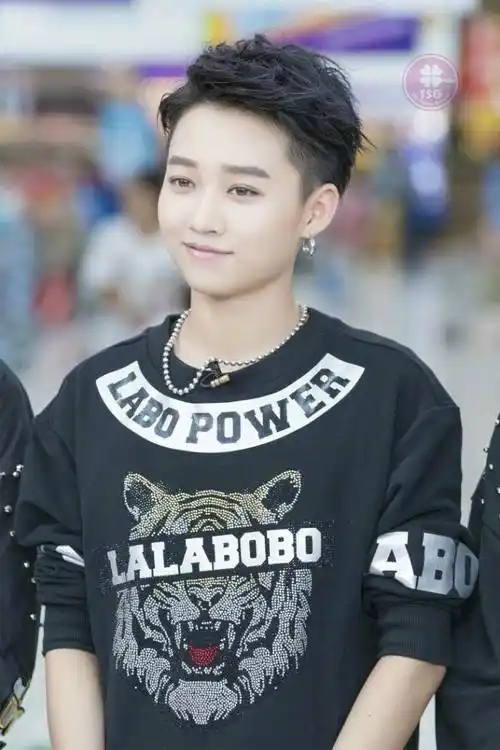 歌手刘雨昕经典照片合集