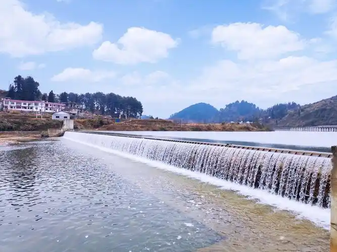 运行中的瓮城河景观坝