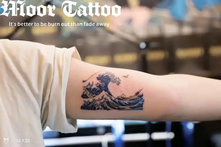 老传统手臂壁画神奈川冲浪和风浮世绘日式