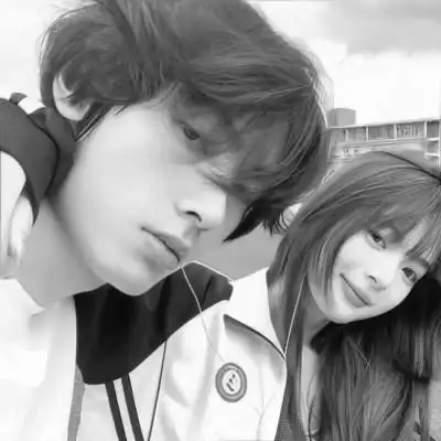 2023年最新双人情头黑白_情侣头像_头像屋