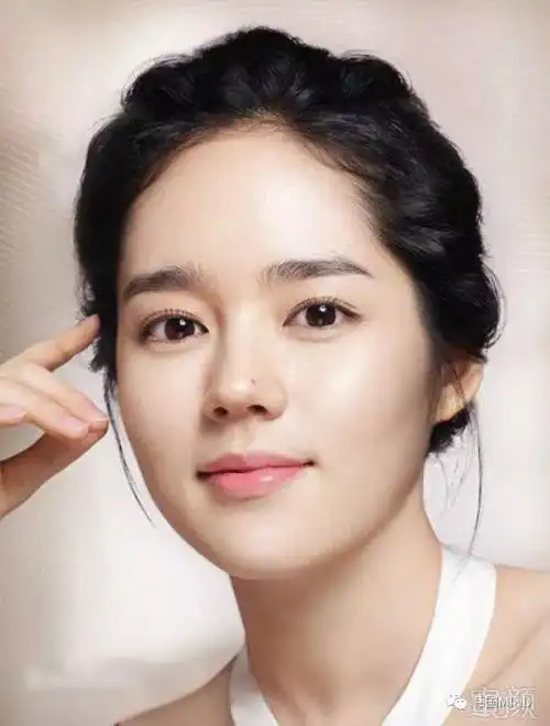 为什么韩国人脸型都那么好看?