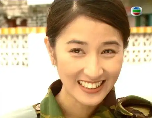 关咏荷「陀枪师姐」