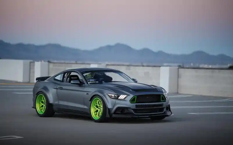 野马,超级跑车,调整,跑车,照片,停车场,宏观,城市,山1024x768分辨率