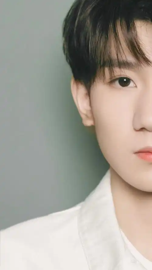 tfboys王源帅气棚拍大片写真图片