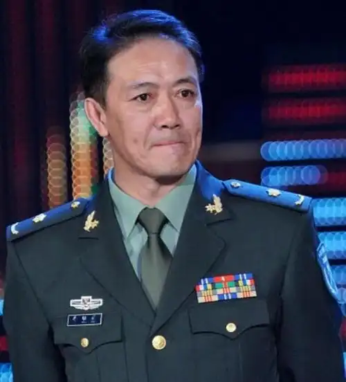 62岁李幼斌近照藏了10年的三婚娇妻是我们都熟悉的她