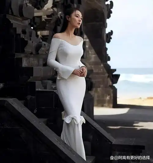 每天只吃一粒老干妈,瘦成病态,张馨予的自然美,打脸